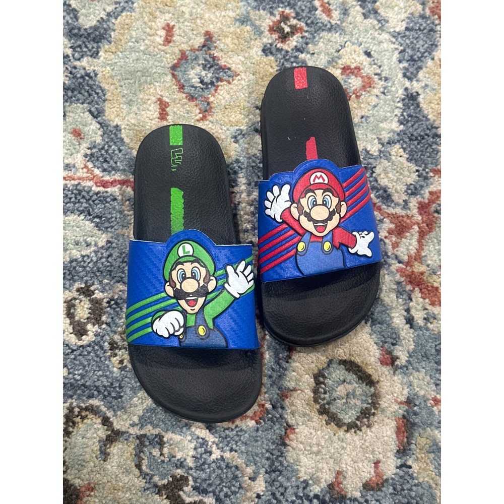 Nintendo Super Mario Luigi Slides Boys Size 12-13 Black Blue Graphic GUC